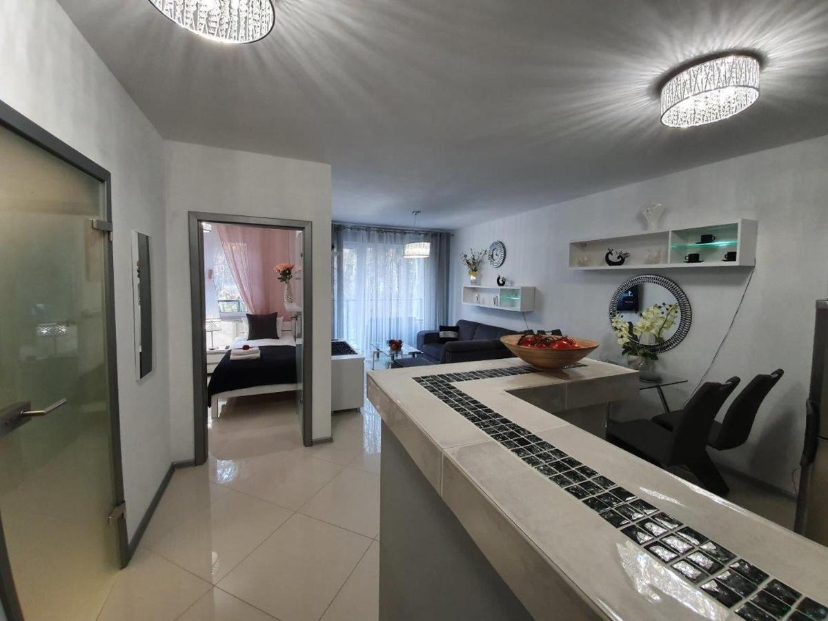 Appartamento Dwie Sosny - Morski Krysztal - Sauna, Jacuzzi, Silownia, Bawialnia - 365pam
